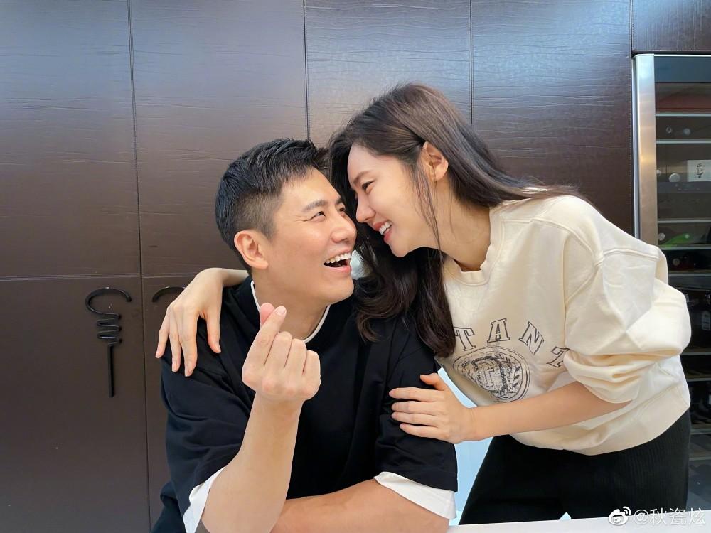 小球进黑洞